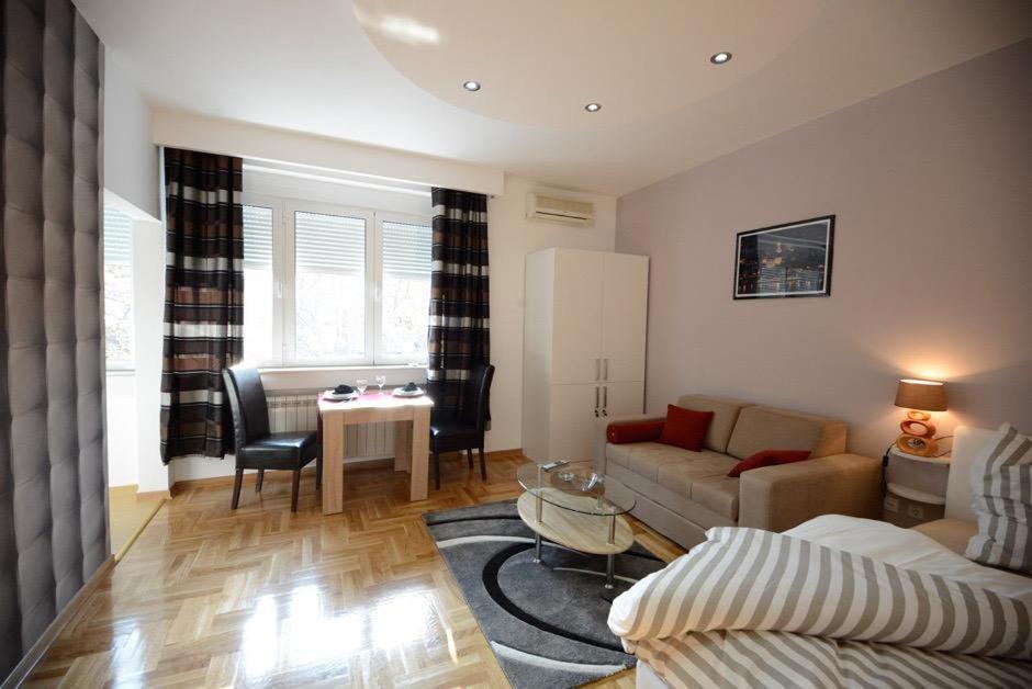 Apartament Politika Belgrad Zewnętrze zdjęcie